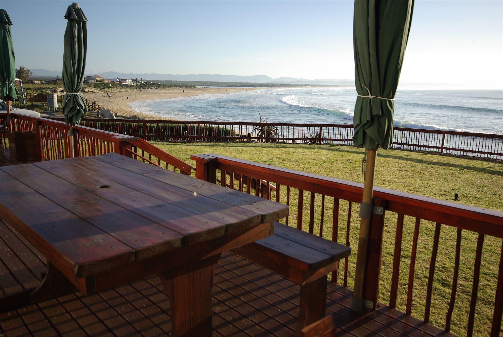 Jeffreys Bay Beach House Bed & Breakfast Dış mekan fotoğraf