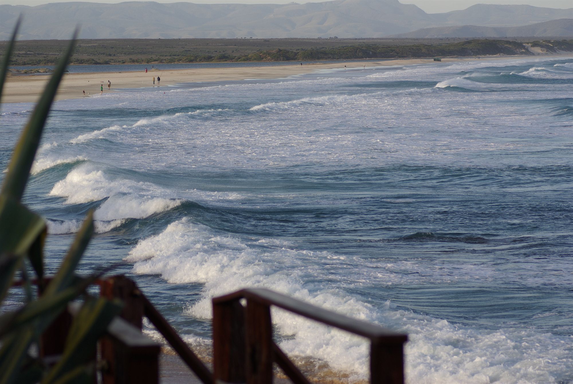 Jeffreys Bay Beach House Bed & Breakfast Dış mekan fotoğraf