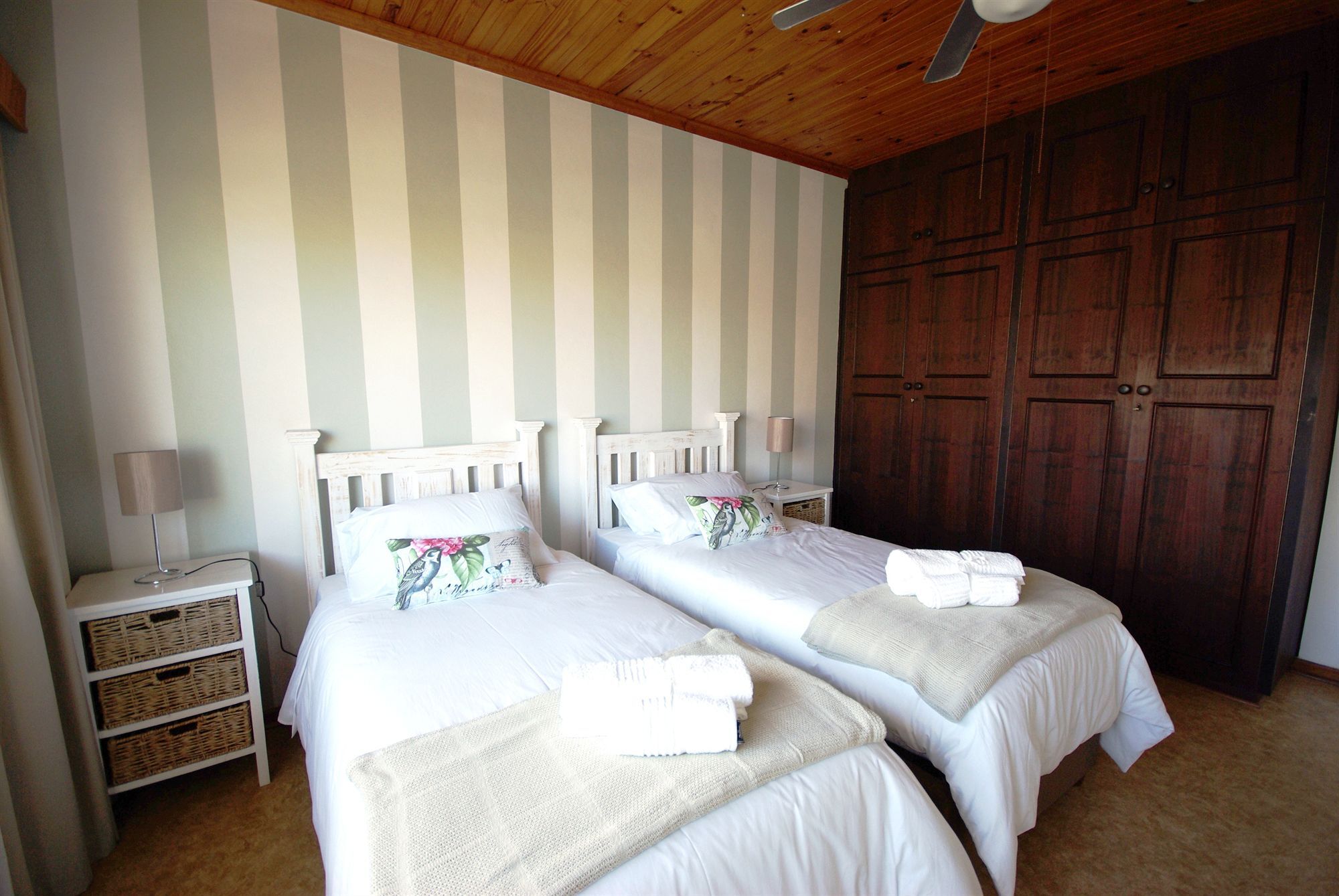 Jeffreys Bay Beach House Bed & Breakfast Dış mekan fotoğraf